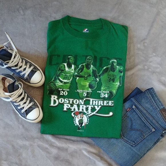 Boston Celtic Three Party Men's Tee - Picture 1 of 5